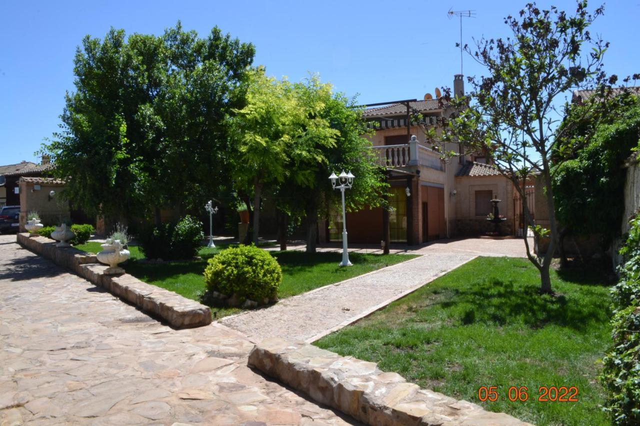 Casa Rural Villa Herrera Fernancaballero Exteriör bild